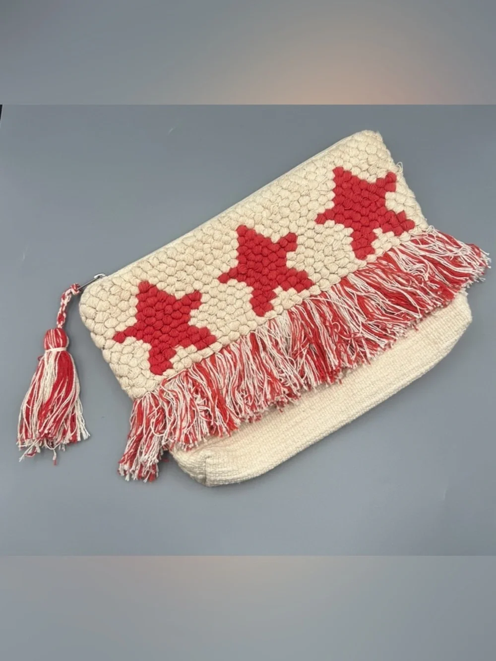 Shiraleah Red Stars Clutch Woven Bag Tassel Detail Cotton Summer Travel Pouch - Picture 1 of 12